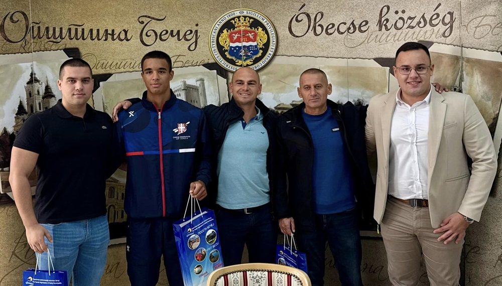 DelegacijeKajakIMaliFudbalOktobar