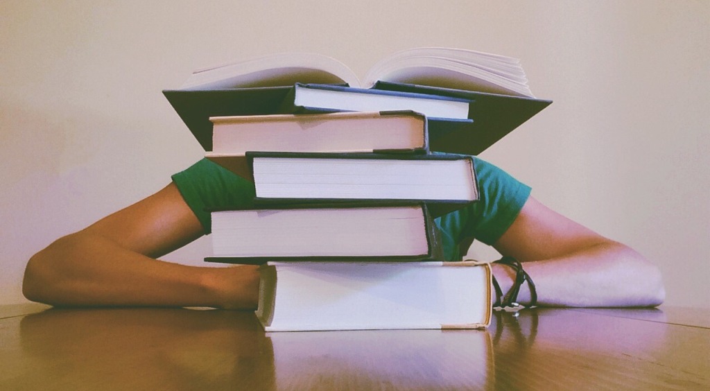 StudentKnjige
